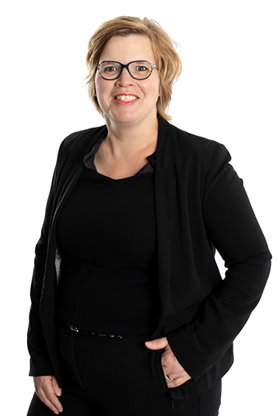 Assistent accountants - Wilma Ros