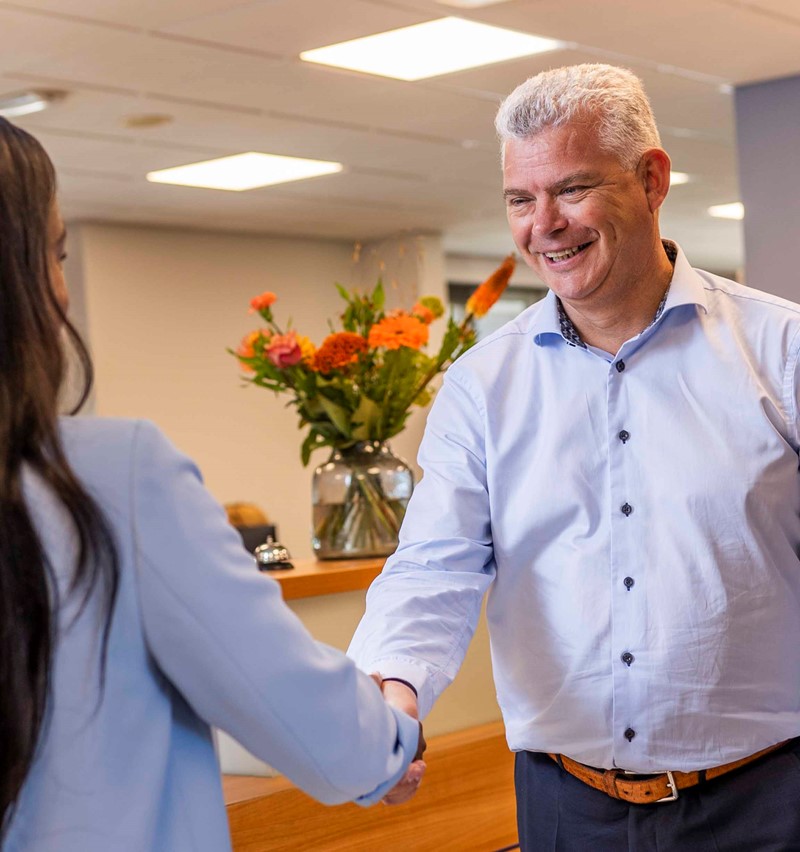 Hoe kan ik mijn bedrijf zo fiscaal vriendelijk mogelijk overdragen aan mijn kinderen?